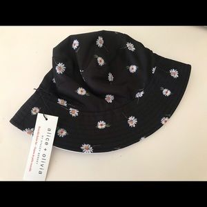 Alice + Olivia Reversible Bucket Hat